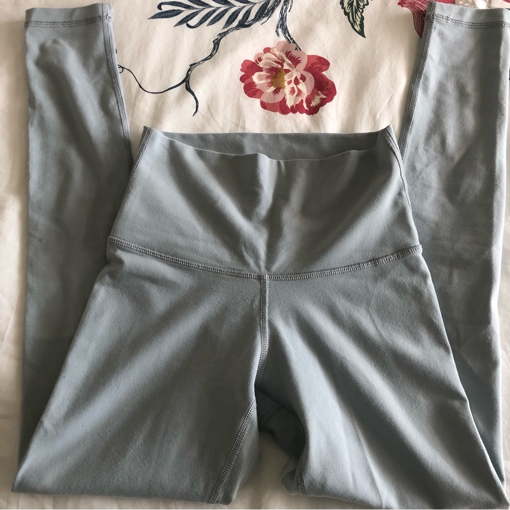 Bundle of 3 great quality yoga/training leggings. *Sold as a bundle only* - Picture 12 of 13